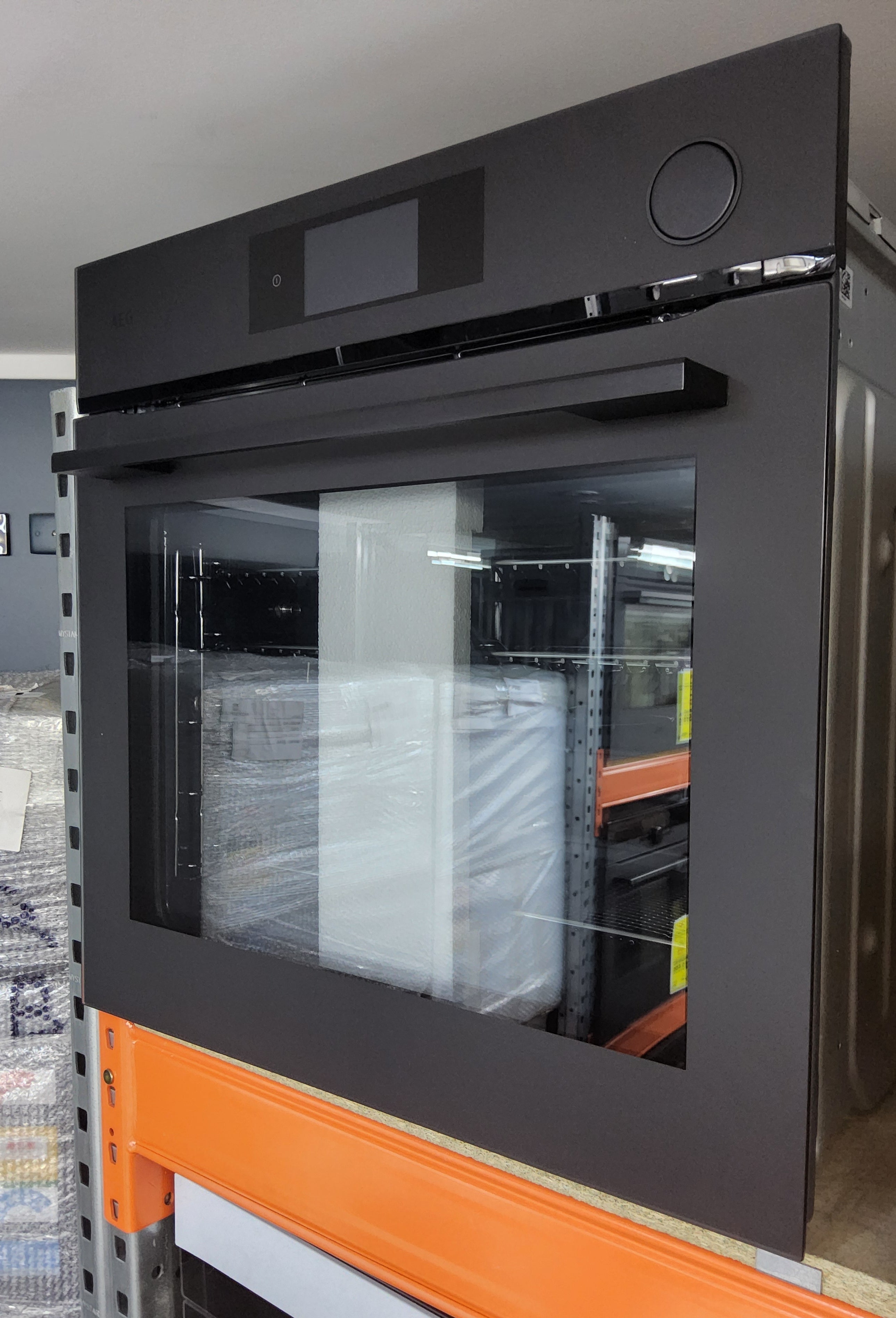 AEG NBR7P731ST 60cm 7000 Series Steam Crisp Pyroluxe Multifunction 22 Oven - Matte Black