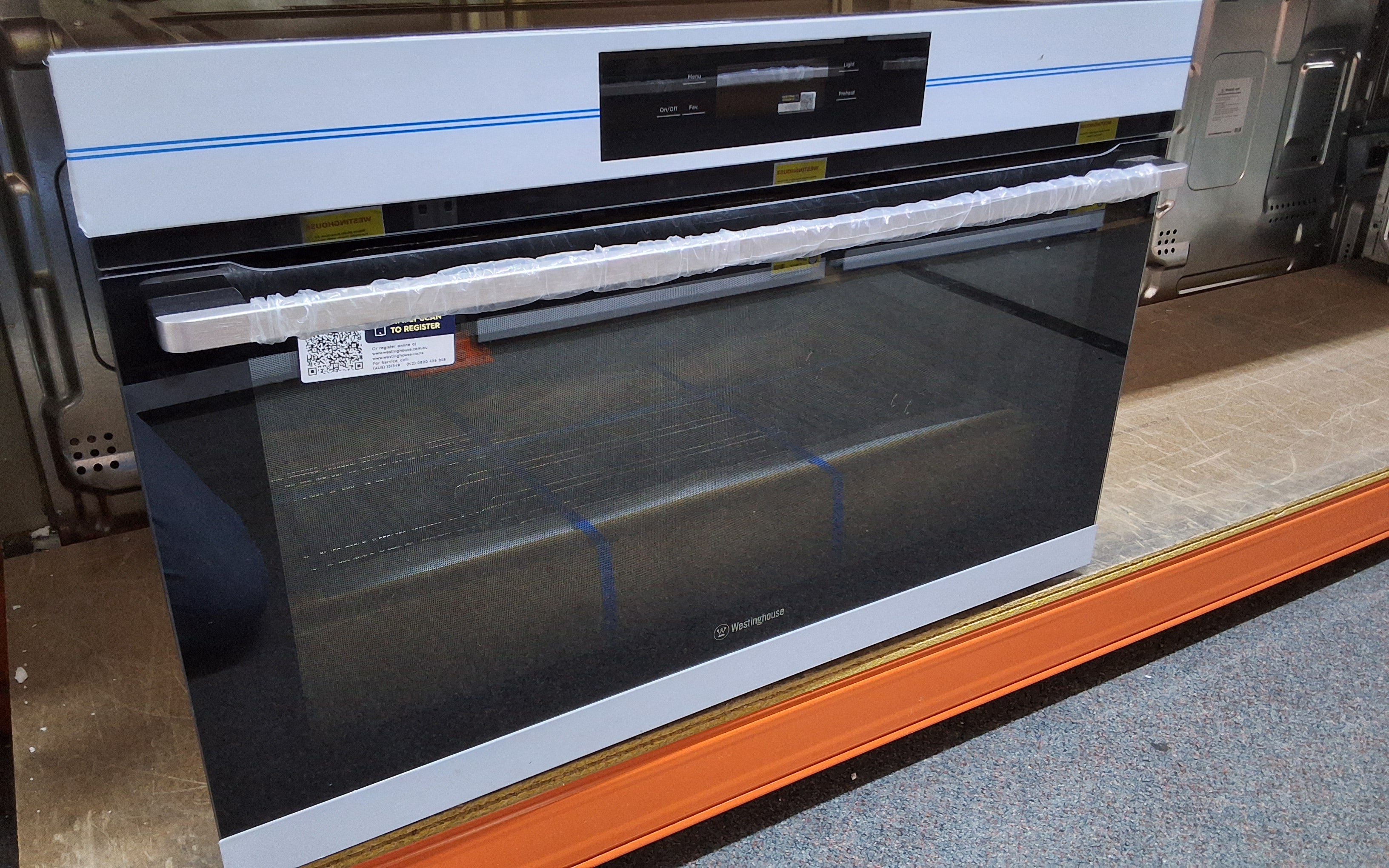 Westinghouse WVE9915SDA 90cm Multi-Function 15 Oven Stainless Steel