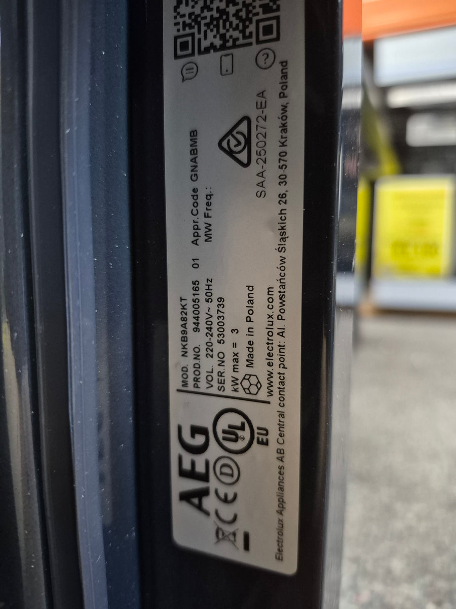 AEG NKB9A82KT 45cm Compact 9000 Series SteamPro Multifunction 24 Oven with Sous-Vide, Matte Black