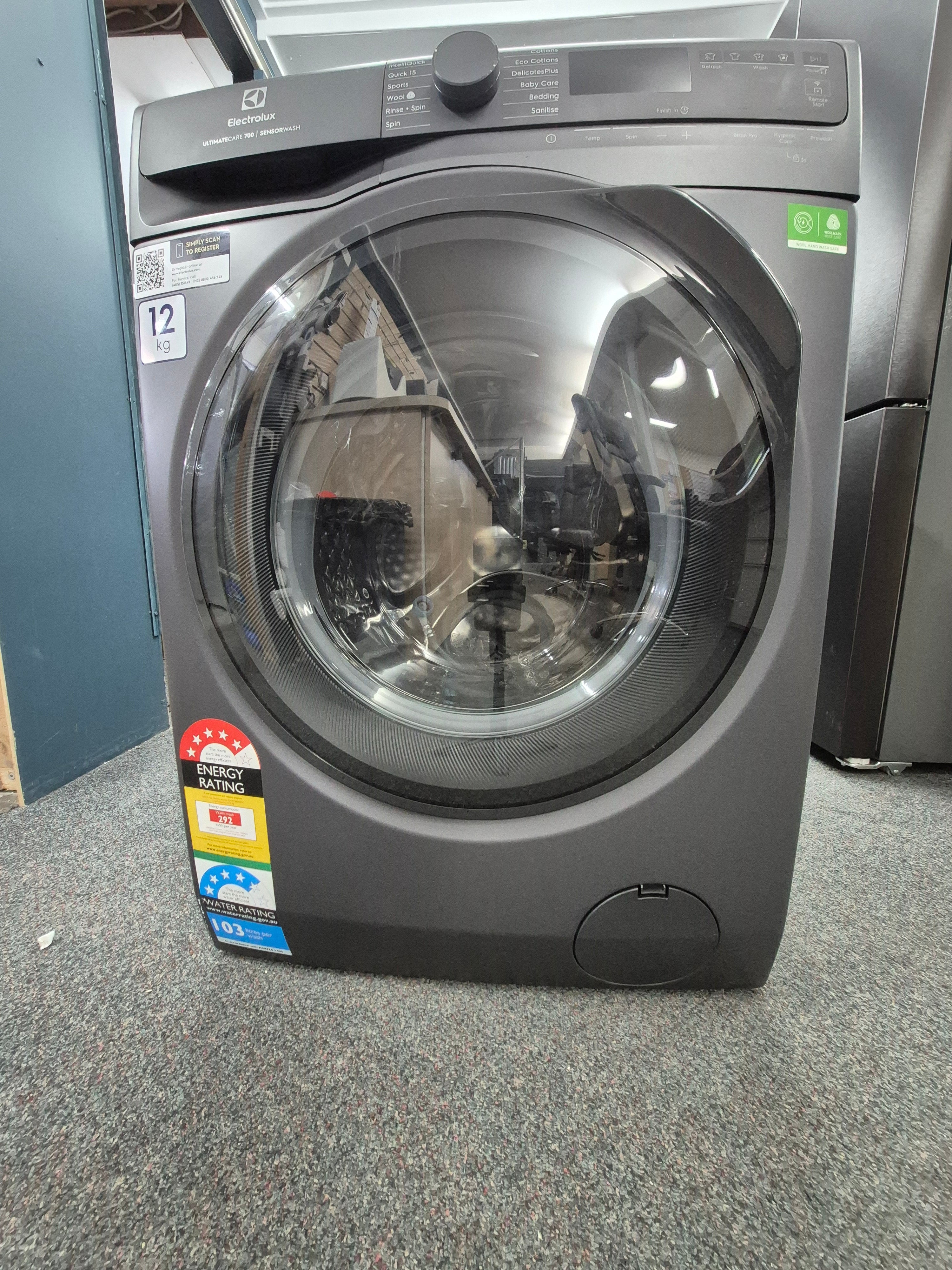 Electrolux EWF1243R7SC 12kg Ultimate Care 700 Front load Washing Machine Dark Onyx