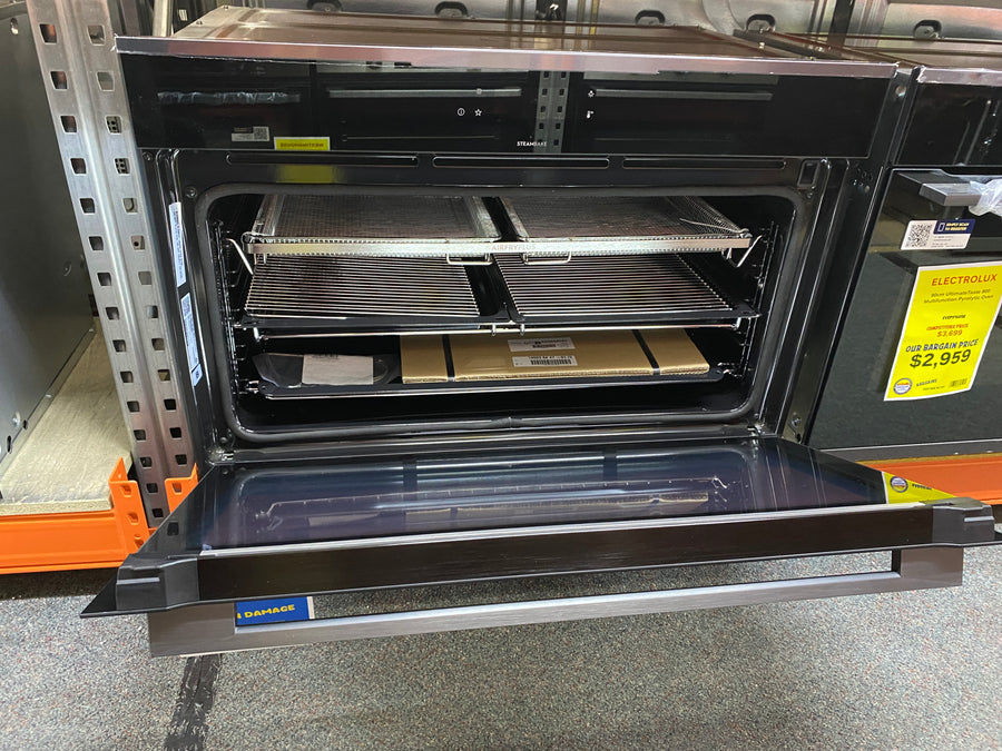 Electrolux EVEP916DSE 90cm UltimateTaste 900 Multifunction Pyrolytic Oven